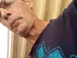 Screenshot from 03oldskoolatgm webcams