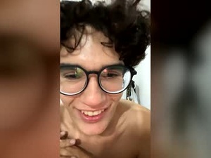 Screenshot from 18_angel_dust_18 webcams