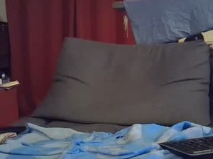 Screenshot from 18remy45 webcams