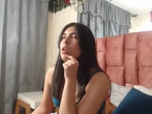 Screenshot from 25bella webcams