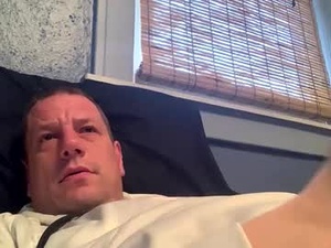 Screenshot from 8incher2781 webcams