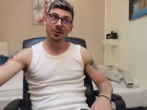 Screenshot from _alex_star webcams