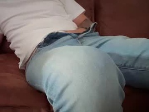 Screenshot from _beard_and_tattoo_ webcams