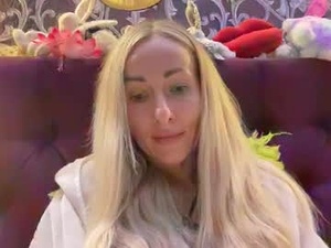 Screenshot from _bille_bell webcams