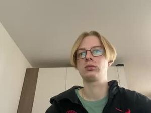 Screenshot from _cherry_kiss_ webcams