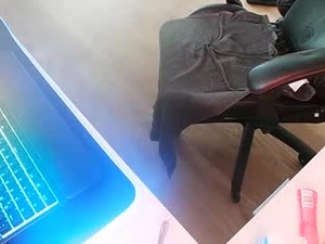 Screenshot from _chucky webcams