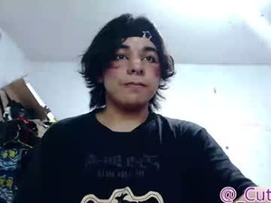 Screenshot from _cutie_sam webcams