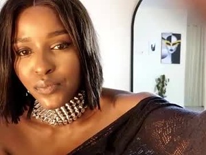 Screenshot from _elenalove_ webcams