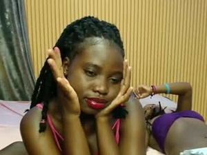 Screenshot from _elinah webcams