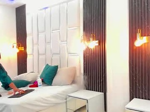 Screenshot from _gaby_blake webcams