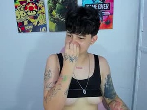 Screenshot from _ian_sweet webcams