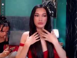 Screenshot from _juicylexie_ webcams