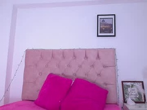 Screenshot from _karenestrada_ webcams