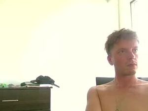 Screenshot from _max_e webcams