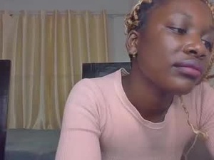 Screenshot from _melanine webcams