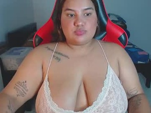 Screenshot from _melody_18 webcams