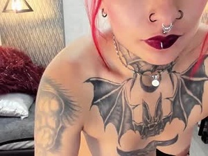 Screenshot from _selene_red webcams