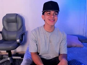 Screenshot from _taylorblack webcams