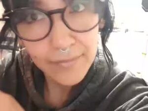 Screenshot from _tutti_frutti_ webcams