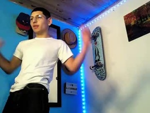 Screenshot from a_lejandro_08 webcams