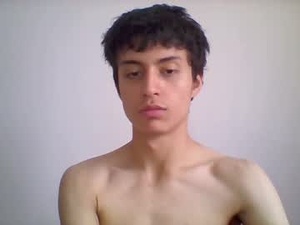 Screenshot from a_littlee_bear webcams