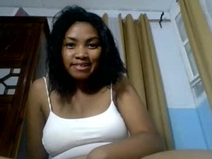 Screenshot from aariciah webcams