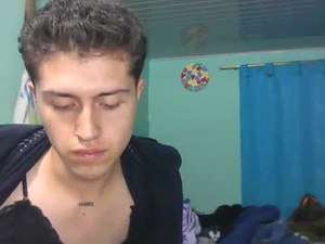 Screenshot from aaronn_gomezz webcams