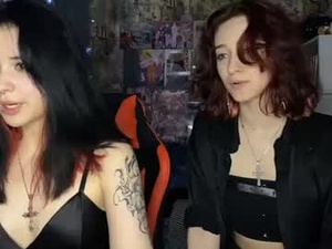 Screenshot from absent_fairy webcams