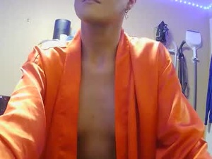 Screenshot from achocolatetwink webcams