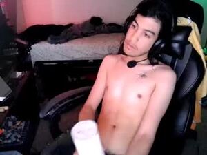 Screenshot from achyexpert2119 webcams