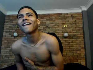 Screenshot from adam_piarse webcams