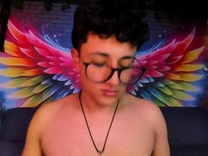 Screenshot from adoni_baskervillee webcams