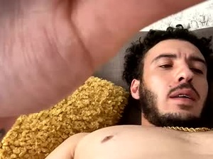 Screenshot from adonny97 webcams