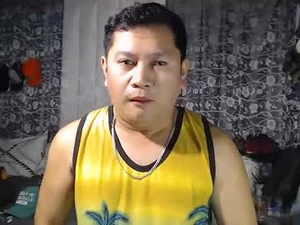 Screenshot from adorableasianboy webcams