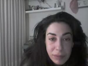 Screenshot from adri_anaaa webcams