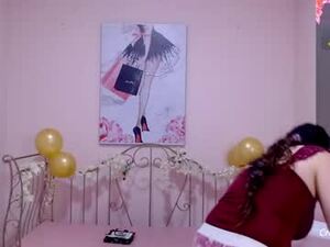 Screenshot from adri_gomez_1 webcams