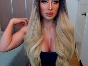 Screenshot from adrianaparcker webcams