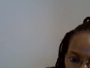 Screenshot from africancute25 webcams
