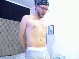 Screenshot from aidenn_clark webcams