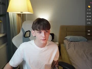 Screenshot from aiko_miracle webcams