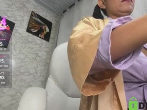 Screenshot from aisha__cambell webcams