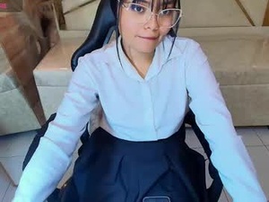 Screenshot from aisha_leenss_r webcams