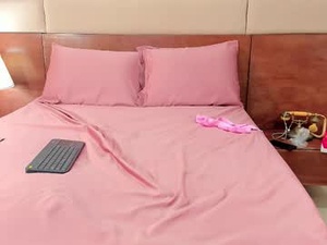 Screenshot from aitana_eyes webcams