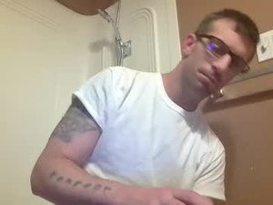 Screenshot from ajb5187517 webcams