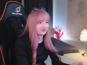 Screenshot from akemi_sora_ webcams