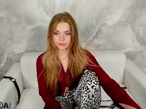 Screenshot from al1ce_clark webcams