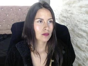 Screenshot from alanis_22 webcams