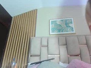 Screenshot from alanna_vega__ webcams