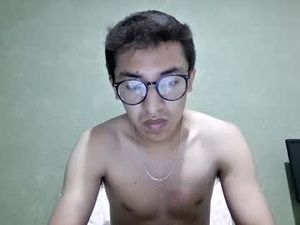 Screenshot from aleexrune webcams