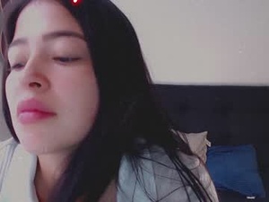 Screenshot from aleska__bell webcams